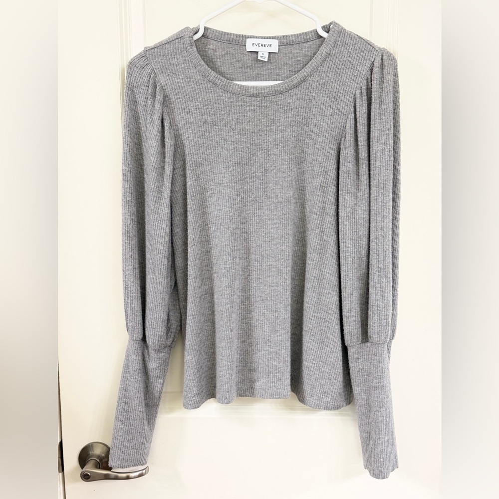 Evereve Gray Long Sleeve Ribbed Top
